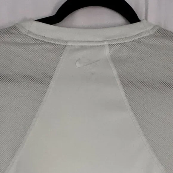 Nike Dri Fit Size M Womens Mint Green Workout top - 0312 - Picture 2 of 3